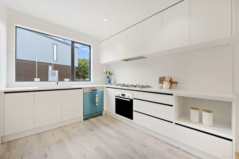 Photo of property in 6 Koropiko Lane, Flat Bush, Auckland, 2019