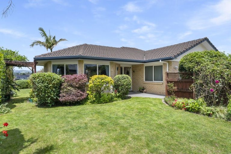 Photo of property in 42 Mahonia Place, Pyes Pa, Tauranga, 3112