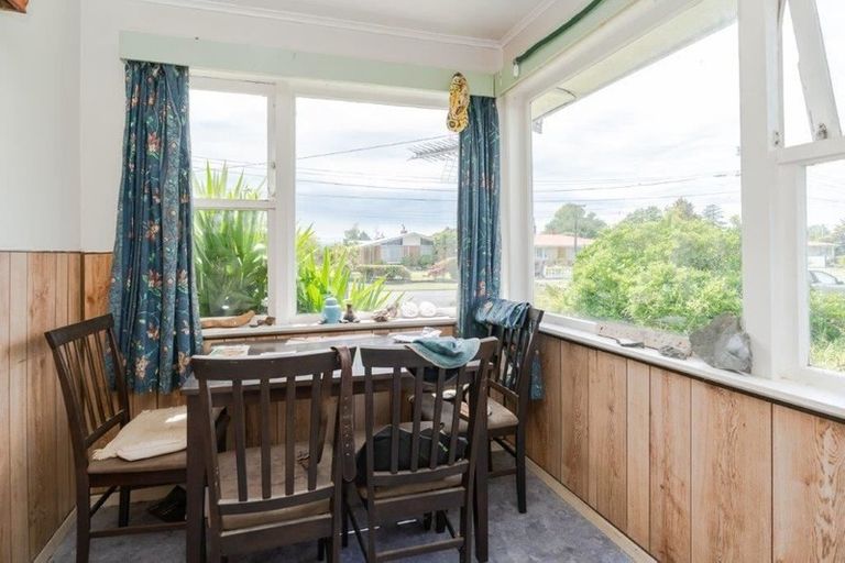 Photo of property in 11 Dalesford Street, Silverdale, Hamilton, 3216