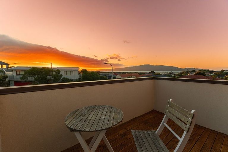 Photo of property in 175 Weggery Drive, Waikanae Beach, Waikanae, 5036