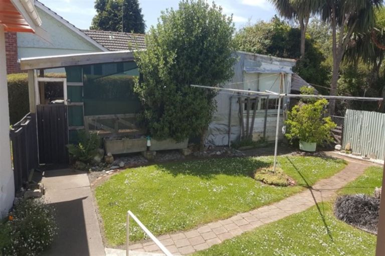 Photo of property in 9 Moorhouse Street, Waimate, 7924