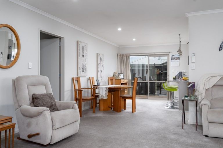 Photo of property in 6 Gimson Street, Solway, Masterton, 5810