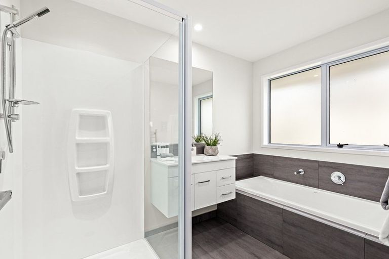 Photo of property in 20 Waititiro Rise, Stanmore Bay, Whangaparaoa, 0932