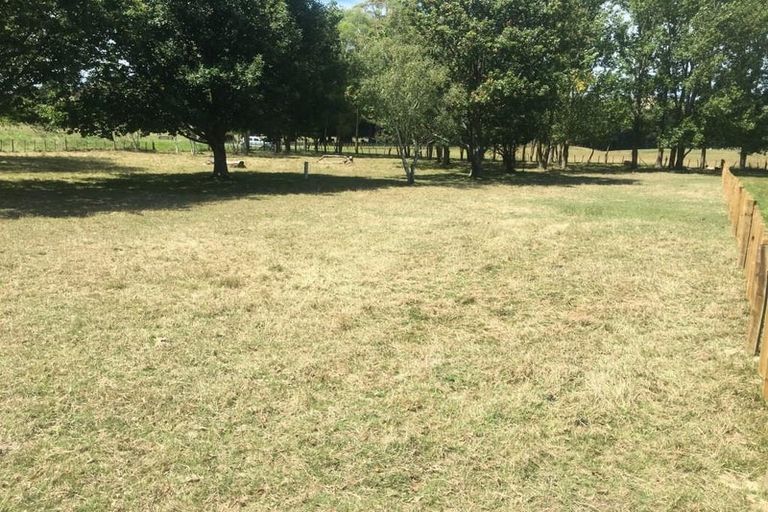 Photo of property in 202 Tapairu Road, Waipawa, 4275