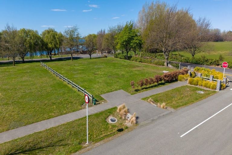 Photo of property in 2 Village Green Drive, Huntingdon, 7774