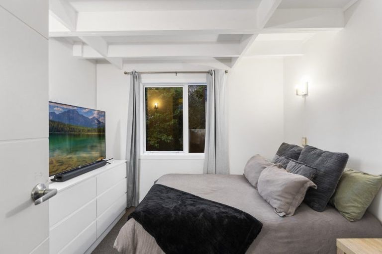 Photo of property in 132 Hinewa Road, Otumoetai, Tauranga, 3110