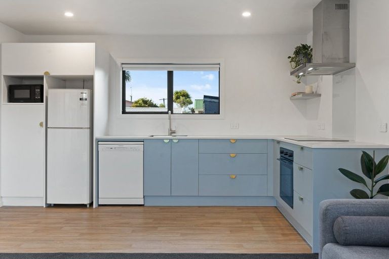 Photo of property in 8a Cashel Street, South Dunedin, Dunedin, 9012