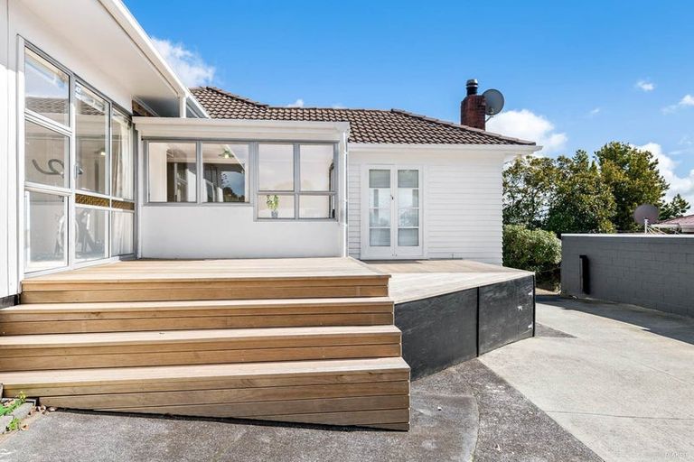 Photo of property in 11 Mcleod Road, Henderson, Auckland, 0612