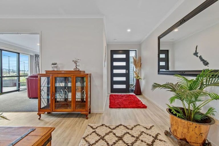 Photo of property in 4 Lambrusco Street, Te Kauwhata, 3710