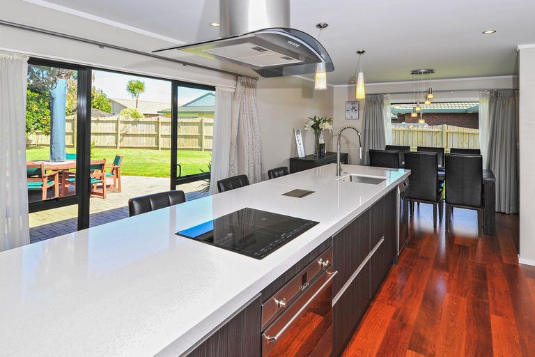 Photo of property in 3 Glenross Drive, Wattle Downs, Auckland, 2103