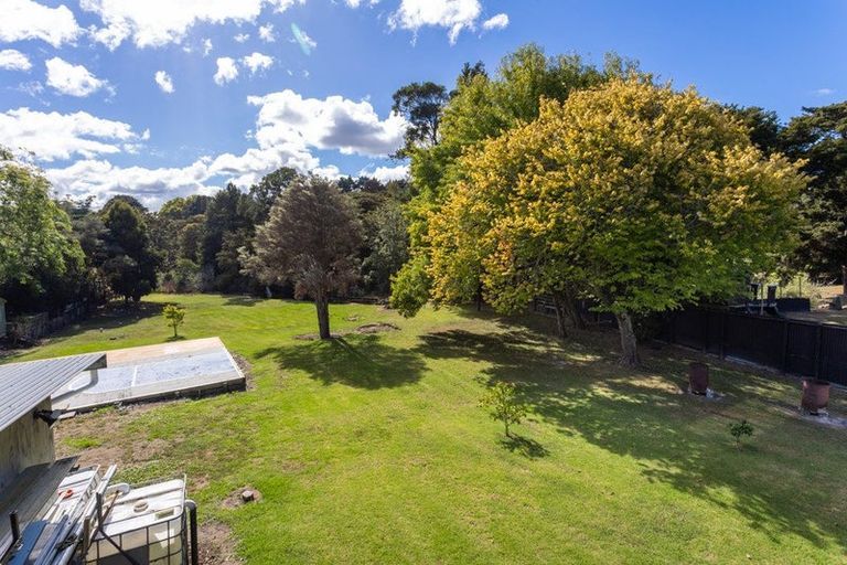 Photo of property in 24 Waikoukou Valley Road, Waimauku, 0812