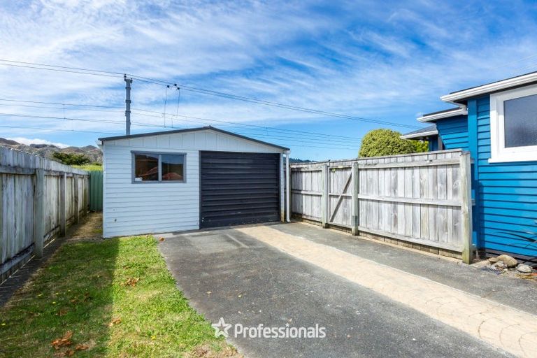 Photo of property in 8 Phar Lap Grove, Trentham, Upper Hutt, 5018