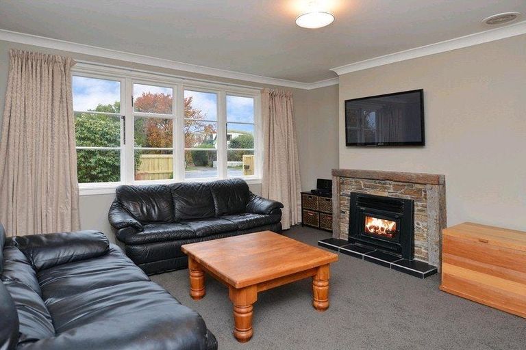 Photo of property in 1 Royal Terrace, Rangiora, 7400