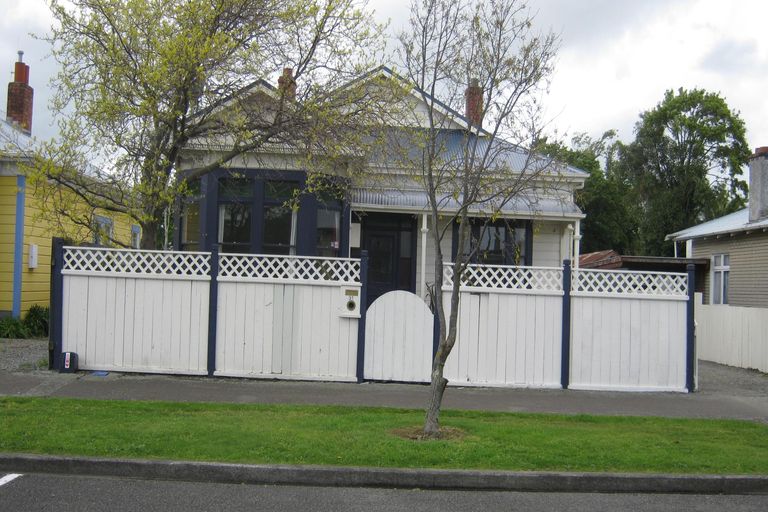 Photo of property in 31 Waldegrave Street, Palmerston North, 4410