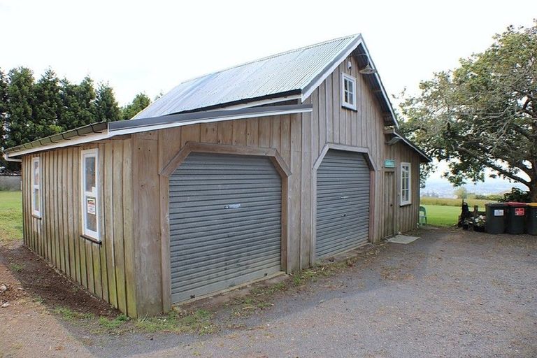 Photo of property in 309 Anzac Road, Pukekohe, 2120