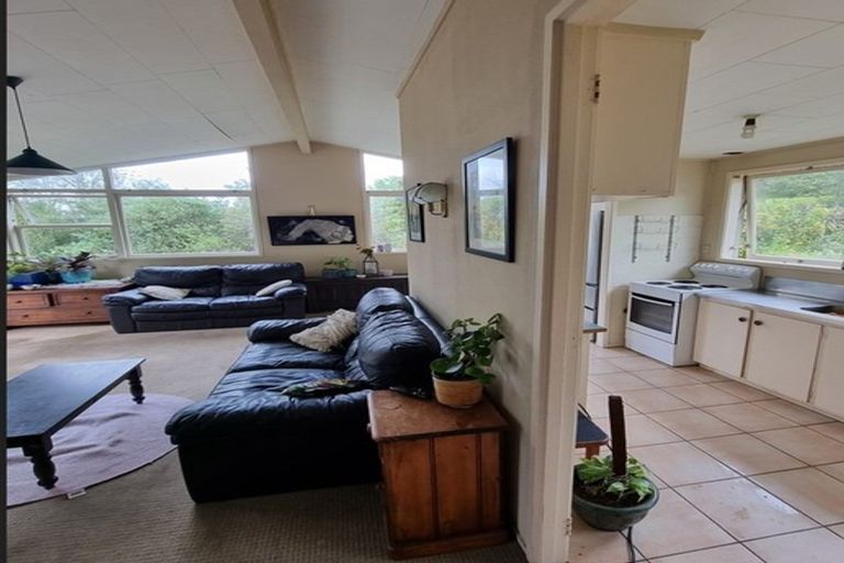 Photo of property in 18 Dunraven Place, Torbay, Auckland, 0630