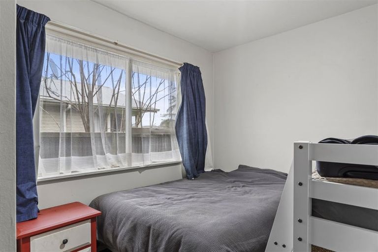 Photo of property in 3 Tralee Place, Bishopdale, Christchurch, 8053