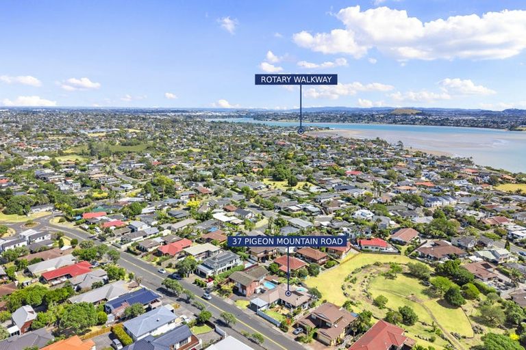 Photo of property in 37 Pigeon Mountain Road, Half Moon Bay, Auckland, 2012