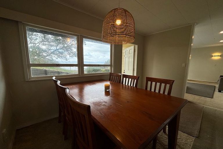 Photo of property in 65 Howard Road, Orere Point, Papakura, 2585