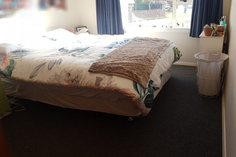 Photo of property in 13 Broadbent Street, Riccarton, Christchurch, 8041