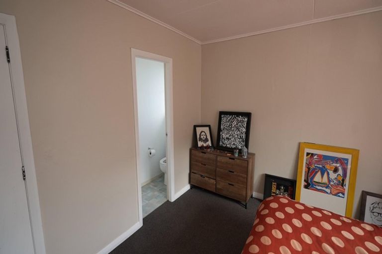 Photo of property in 57a Crewe Crescent, Hokowhitu, Palmerston North, 4410