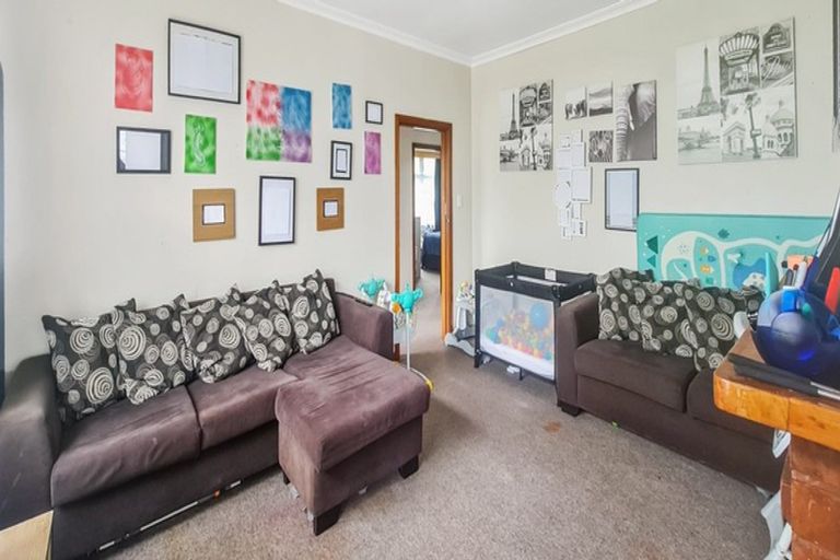 Photo of property in 23 Main Street, Marton, 4710