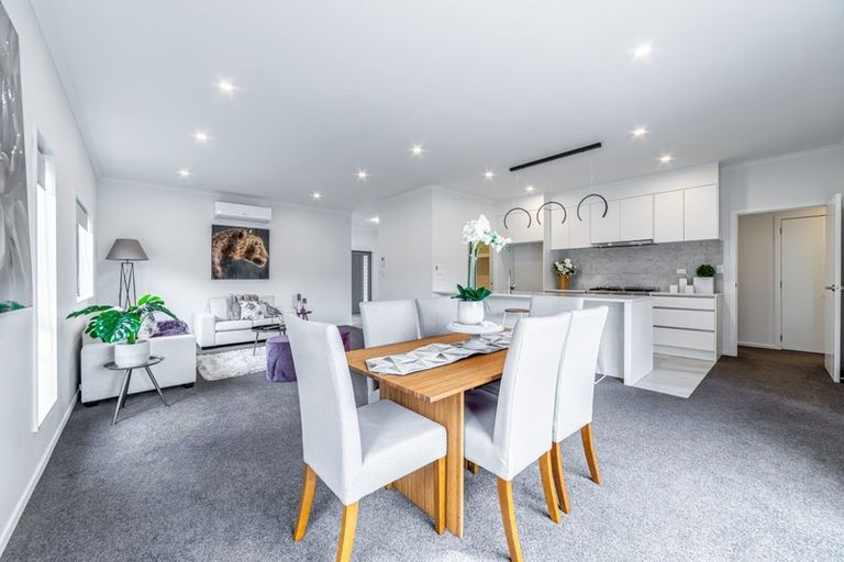 Photo of property in 35 Ruru Street, Cambridge, 3434