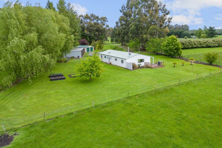 Photo of property in 10 Singleton Street, Waikari, 7420
