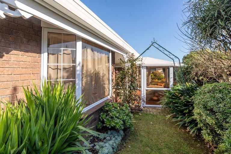 Photo of property in 20 Cooper Place, Chedworth, Hamilton, 3210