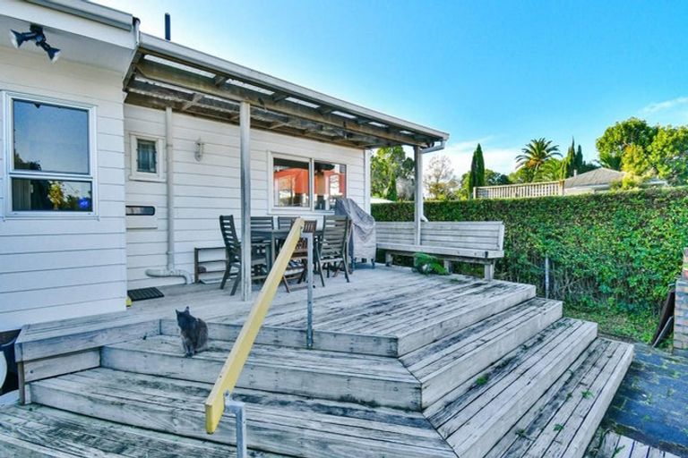 Photo of property in 233 Hill Road, The Gardens, Auckland, 2105
