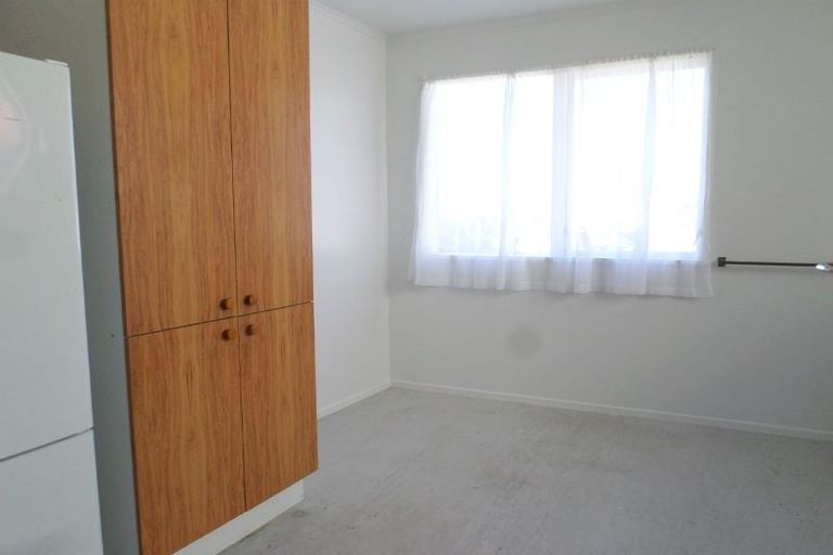 Photo of property in 136 Tasman Street, Mount Cook, Wellington, 6021