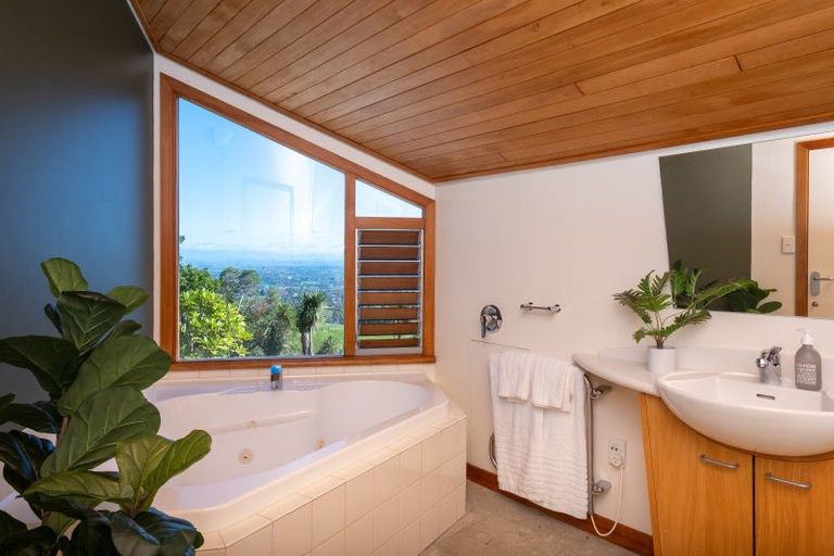 Photo of property in 378 Durham Drive, Havelock North, 4130