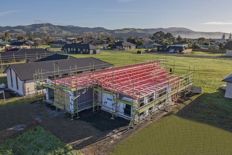 Photo of property in 6 Palm Drive, Whitianga, 3510