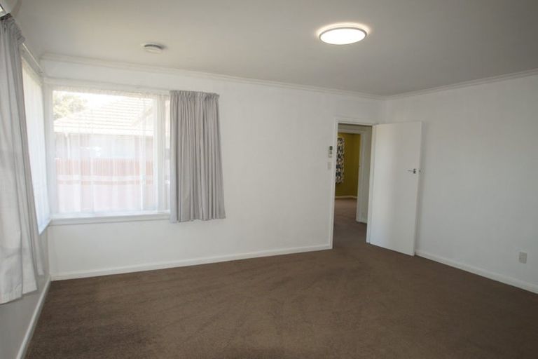 Photo of property in 15 Blankney Street, Hornby, Christchurch, 8042