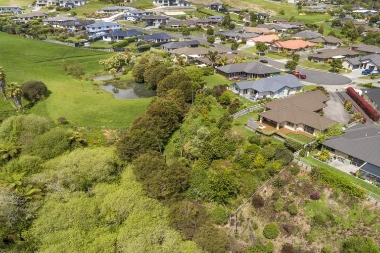 Photo of property in 156 Oteki Park Drive, Welcome Bay, Tauranga, 3112