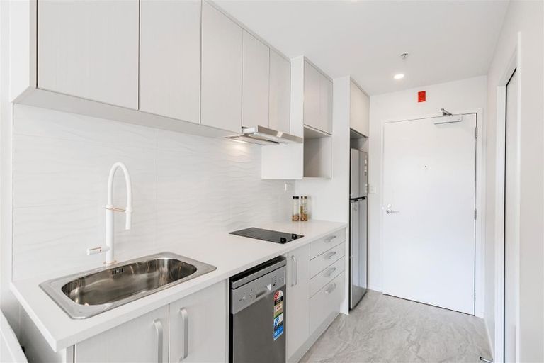 Photo of property in 164u Harbour Village Drive, Gulf Harbour, Whangaparaoa, 0930