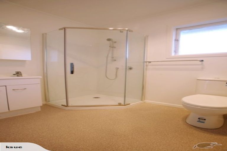 Photo of property in 1/18 Toru Street, Te Atatu Peninsula, Auckland, 0610