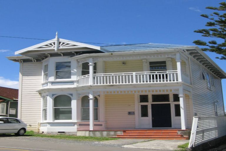 Photo of property in 251 The Terrace, Te Aro, Wellington, 6011