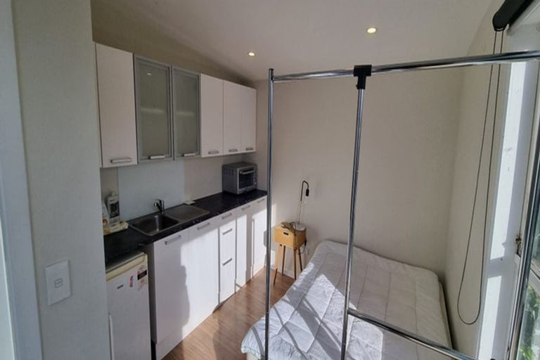 Photo of property in 54 Raroa Road, Kelburn, Wellington, 6012