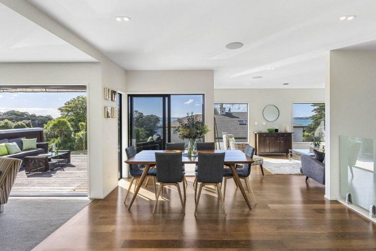 Photo of property in 17 Sea View Terrace, Cockle Bay, Auckland, 2014