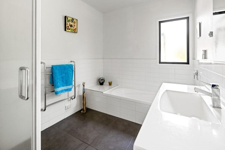 Photo of property in 2 Woburn Court, Rototuna North, Hamilton, 3210