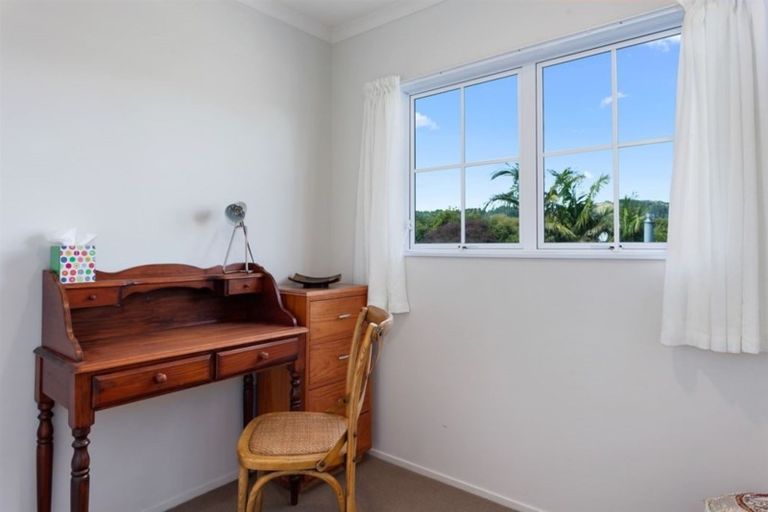 Photo of property in 33 Edgewater Grove, Whakatane, 3120