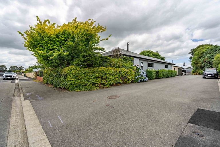 Photo of property in 775 Queens Drive, Waikiwi, Invercargill, 9810