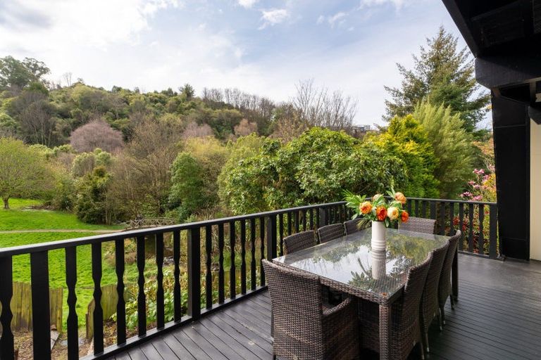 Photo of property in 50 Glenross Street, Glenross, Dunedin, 9011