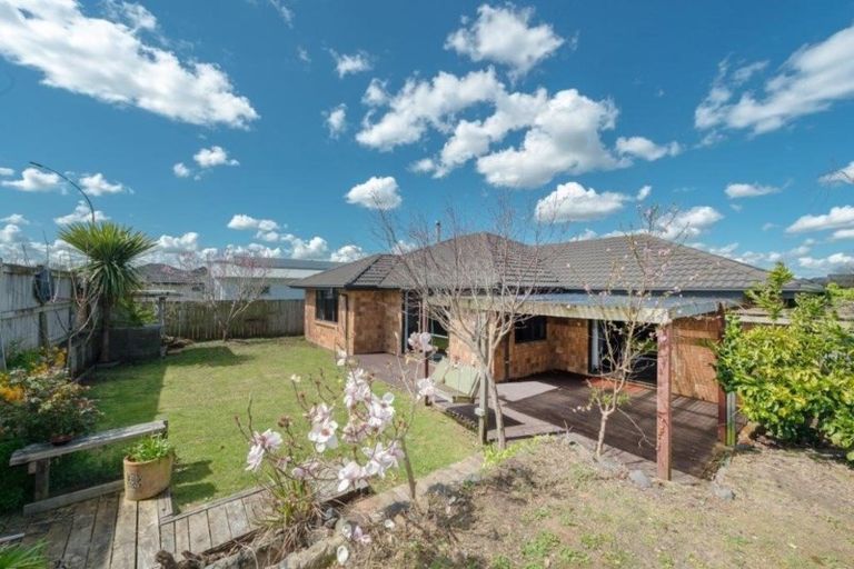 Photo of property in 109 Farnborough Drive, Grandview Heights, Hamilton, 3200