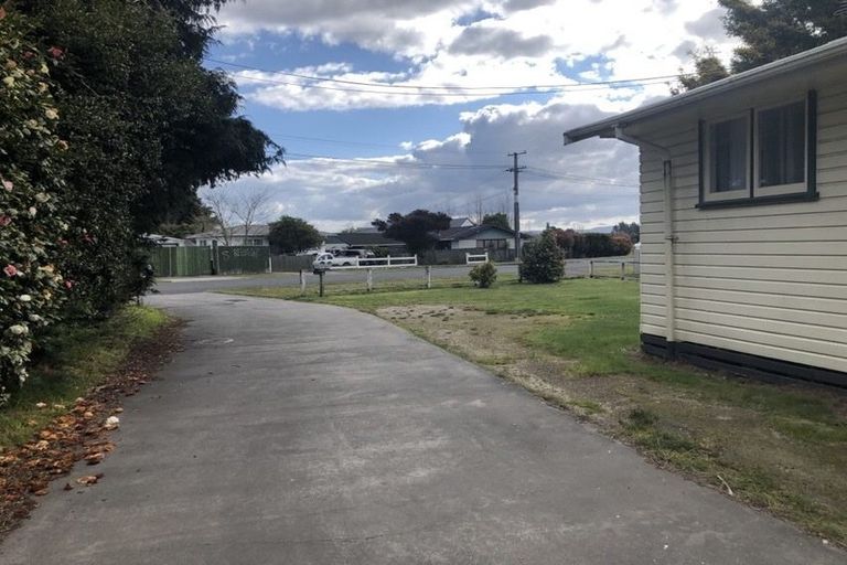 Photo of property in 5 Robinson Avenue, Holdens Bay, Rotorua, 3010