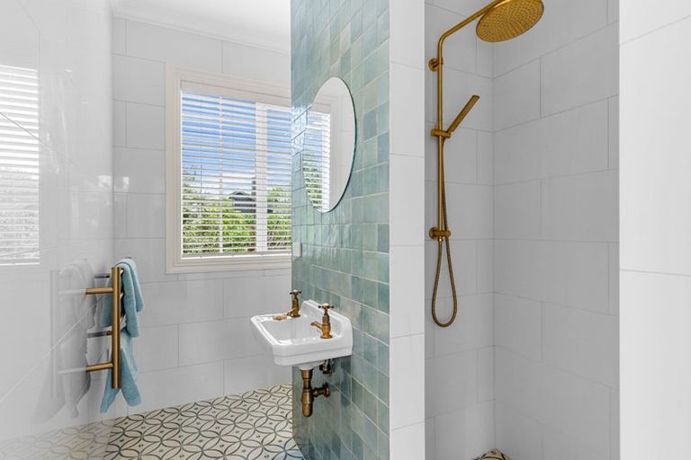 Photo of property in 615 Cove Road, Waipu, 0582