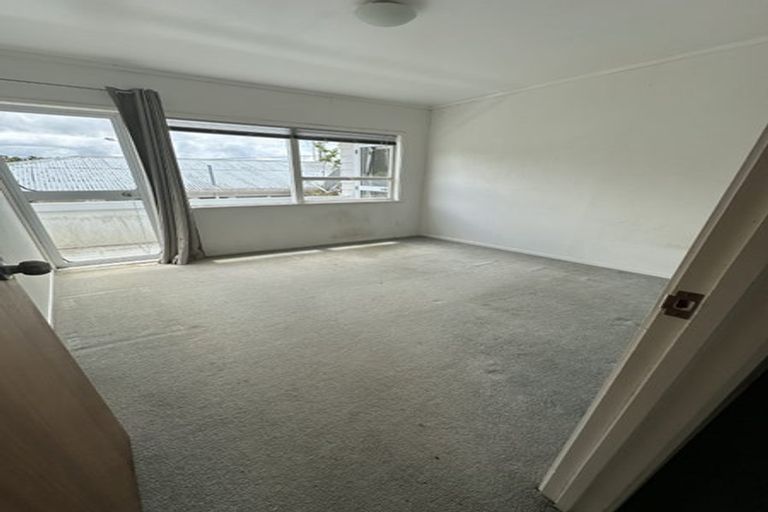 Photo of property in 3 Matipo Road, Mairangi Bay, Auckland, 0630