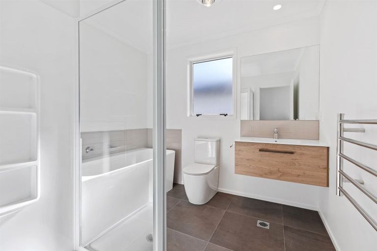 Photo of property in 5 Liberty Street, Papamoa, 3118