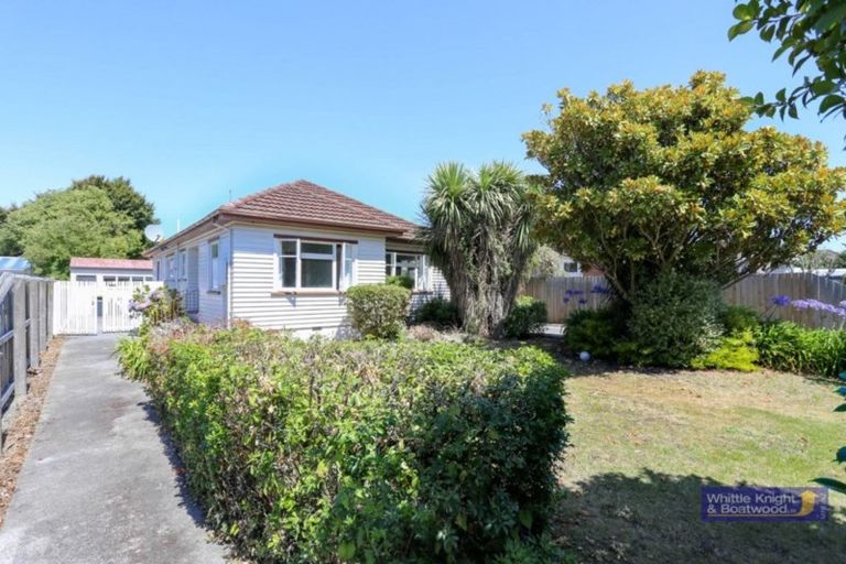 Photo of property in 98 Suva Street, Upper Riccarton, Christchurch, 8041